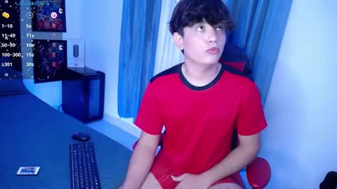 Snapshot of andyboy_19 chatting on December 18, 2024, 11:51 pm andy online show from December 18, 2024, 11:51 pm