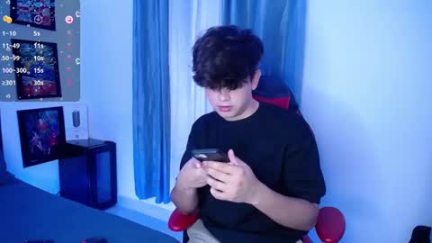 Snapshot of andyboy_19 chatting on December 25, 2024, 12:48 am andy online show from December 25, 2024, 12:48 am