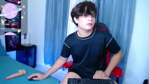 Snapshot of andyboy_19 chatting on February 13, 2025, 10:00 pm andy online show from February 13, 2025, 10:00 pm