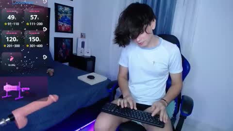 Snapshot of andyboy_19 chatting on October 27, 2025, 10:36 pm andy online show from October 27, 2025, 10:36 pm