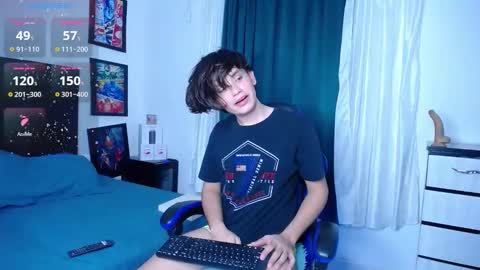 Snapshot of andyboy_19 chatting on December 14, 2025, 12:16 am andy online show from December 14, 2025, 12:16 am