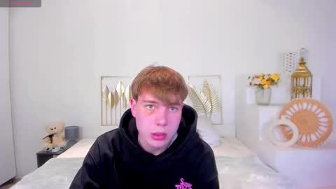 Mandy and Andy online show from October 16, 2025, 7:26 pm