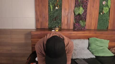 Andy Joy  online show from March 30, 2026, 12:06 pm