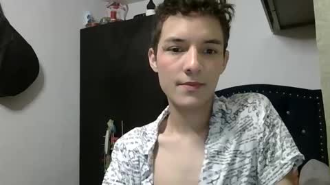 Snapshot of andytwi chatting on April 13, 2026, 10:59 pm Andy online show from April 13, 2026, 10:59 pm
