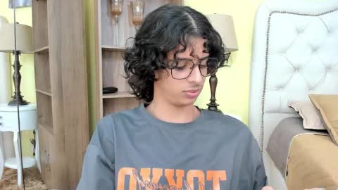 andyxibrat online show from January 8, 2026, 7:16 pm