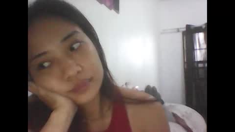 Snapshot of ange011 chatting on April 5, 2026, 7:27 am ange011 online show from April 5, 2026, 7:27 am