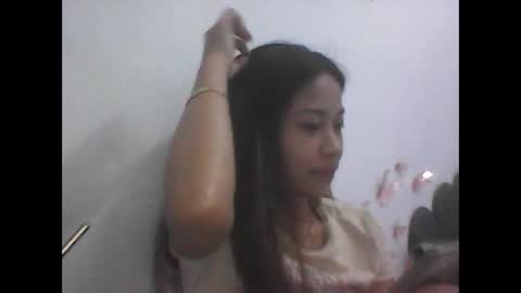 Snapshot of ange011 chatting on April 13, 2026, 2:11 pm ange011 online show from April 13, 2026, 2:11 pm