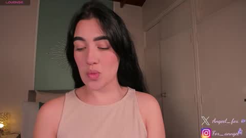 Angel  online show from October 1, 2025, 12:27 am