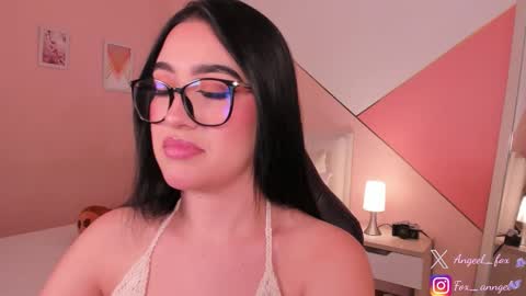 Angel  online show from November 9, 2025, 11:25 pm