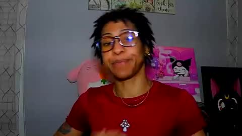 Snapshot of angel0grv chatting on November 17, 2025, 2:06 am Angel online show from November 17, 2025, 2:06 am