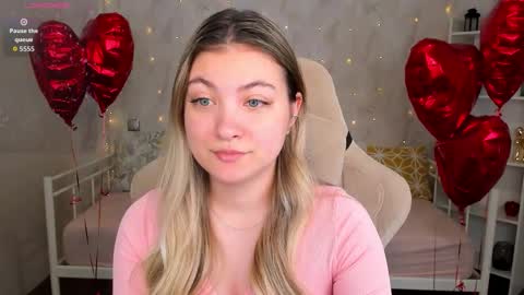 Snapshot of angel__grace chatting on February 27, 2026, 12:10 am Grace online show from February 27, 2026, 12:10 am