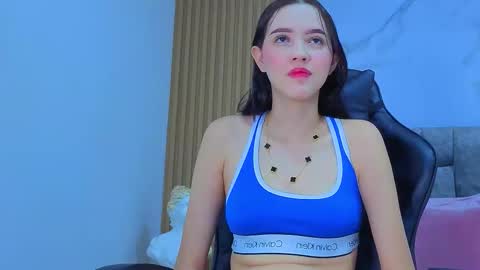 Snapshot of angel__kiss chatting on November 11, 2025, 11:21 am angel__kiss online show from November 11, 2025, 11:21 am