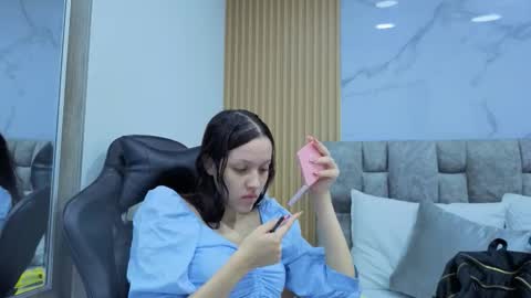 Snapshot of angel__kiss chatting on February 6, 2026, 12:30 pm angel__kiss online show from February 6, 2026, 12:30 pm