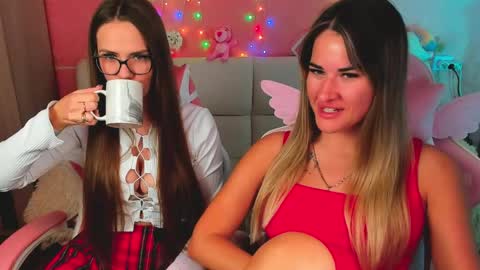 Ivanna and Jessica online show from May 31, 2026, 3:04 am