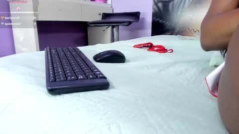 Snapshot of angel_avni chatting on January 14, 2026, 10:25 pm Angel online show from January 14, 2026, 10:25 pm