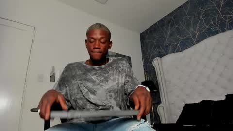 angel bllack online show from September 23, 2025, 4:04 am