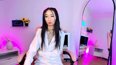 Angel Cooper online show from April 7, 2026, 8:09 pm