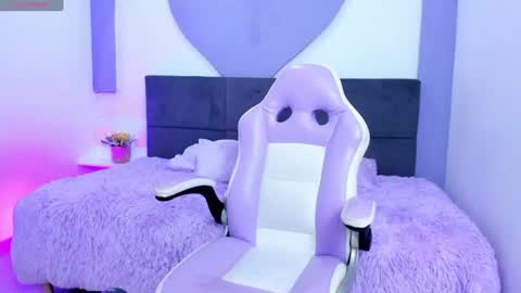 Snapshot of angel_cute2 chatting on June 28, 2026, 2:12 pm Angelica online show from June 28, 2026, 2:12 pm