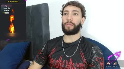 angel_kyrozz online show from December 21, 2025, 7:10 pm