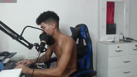 Angel online show from October 15, 2025, 7:36 pm