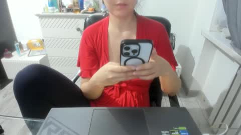 Snapshot of angel_lee__ chatting on January 10, 2025, 12:04 pm angel_lee__ online show from January 10, 2025, 12:04 pm