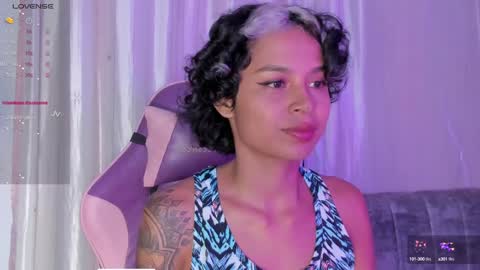 Snapshot of angel_smile18 chatting on February 6, 2025, 6:18 am angel online show from February 6, 2025, 6:18 am