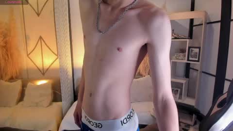 Angel online show from April 26, 2026, 8:50 pm