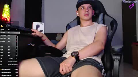 Snapshot of angel_twink69 chatting on February 19, 2026, 3:35 am Angel Twink online show from February 19, 2026, 3:35 am