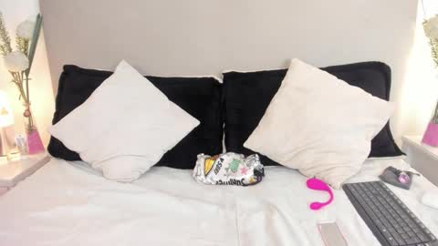 angel_velvet_ online show from March 11, 2026, 5:19 pm