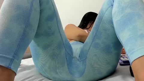 Angela online show from January 27, 2025, 2:46 pm