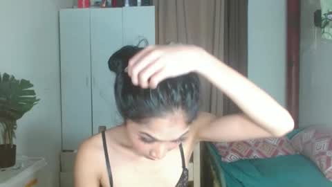 angela online show from March 4, 2025, 10:38 pm