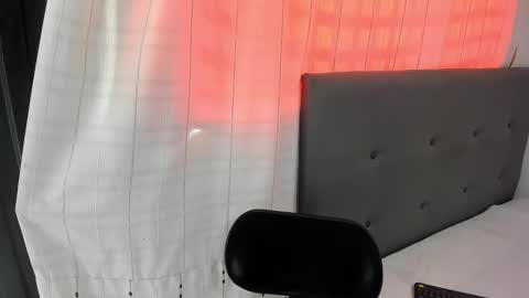 angela_nix online show from September 15, 2025, 3:56 pm