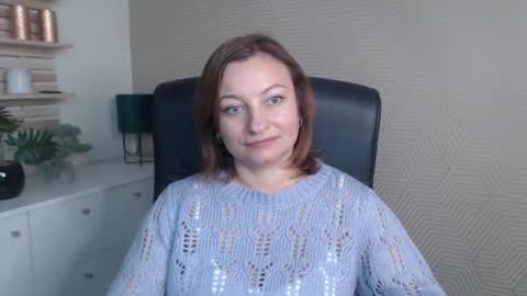 Angela online show from October 22, 2025, 5:52 am