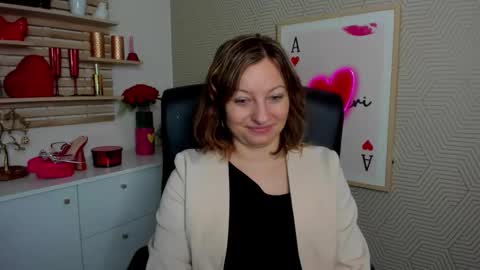 Angela online show from April 7, 2026, 5:41 am