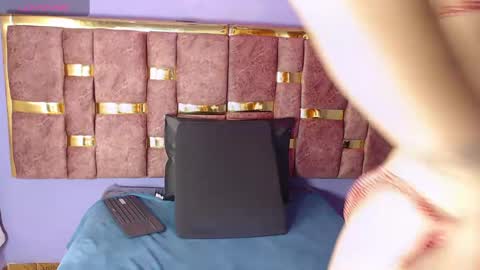 angelacute19 online show from March 1, 2025, 3:43 am