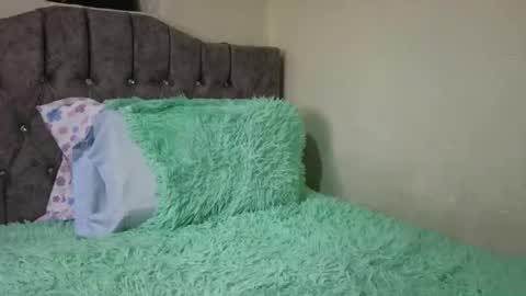 angelacute19 online show from March 25, 2026, 12:49 am