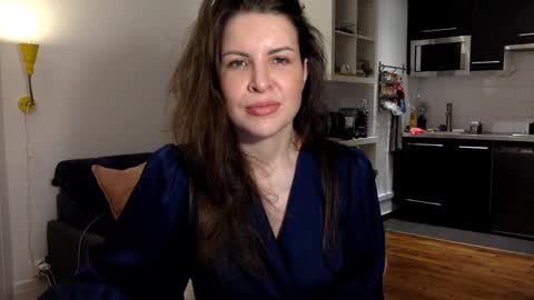 Snapshot of angeladarkk chatting on February 17, 2025, 8:15 pm Angela online show from February 17, 2025, 8:15 pm