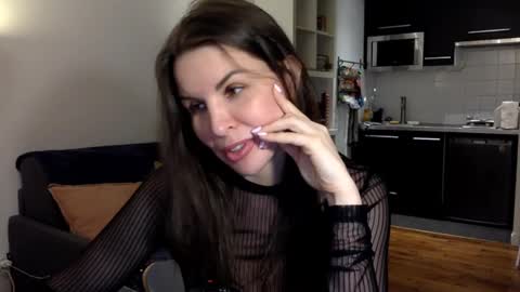 Snapshot of angeladarkk chatting on February 23, 2025, 12:41 am Angela online show from February 23, 2025, 12:41 am