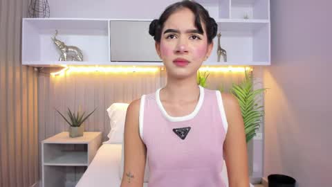 angelag_ online show from April 29, 2026, 4:16 am