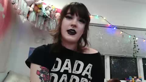 angelalice555 online show from February 13, 2026, 10:44 am