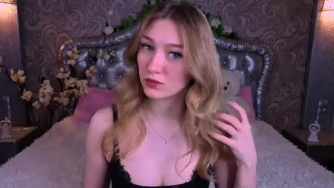 angelanabelle online show from April 24, 2026, 1:46 pm