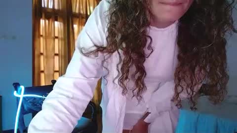 Snapshot of angelbel1e chatting on February 28, 2025, 5:04 am Angelbel1e online show from February 28, 2025, 5:04 am