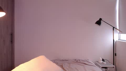 Angel online show from February 23, 2026, 7:33 pm