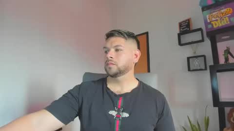 Snapshot of angelcute3 chatting on October 17, 2025, 3:47 pm angel online show from October 17, 2025, 3:47 pm