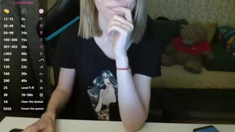 Snapshot of angelcute32 chatting on February 9, 2026, 4:33 pm AngelCute32 online show from February 9, 2026, 4:33 pm