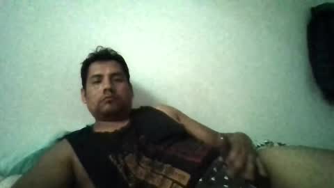 angeldavid90 online show from April 29, 2026, 11:00 pm