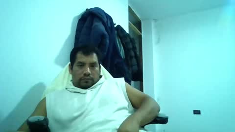 angeldavid90 online show from May 10, 2026, 3:01 am