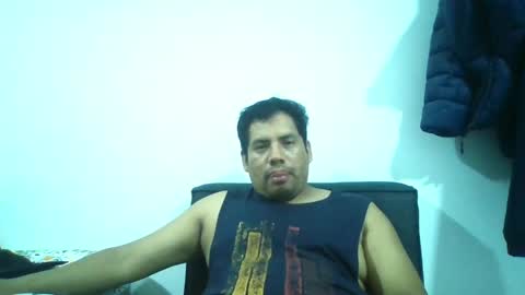 angeldavid90 online show from May 15, 2026, 11:45 pm