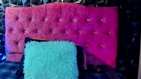 angeldreams15 online show from March 18, 2026, 7:06 pm