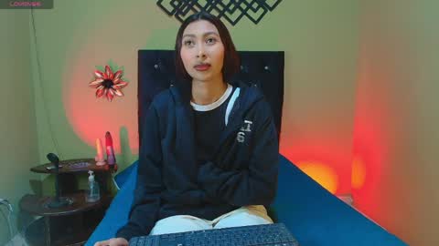 angeldreams15 online show from April 15, 2026, 7:32 pm